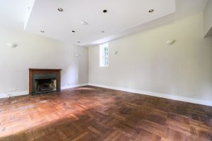 Photo 37- click for photo gallery